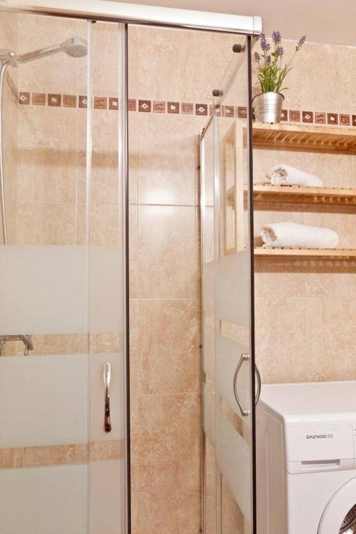 Apartamento Pie De Playa-Wifi Free L' Escala Luaran gambar