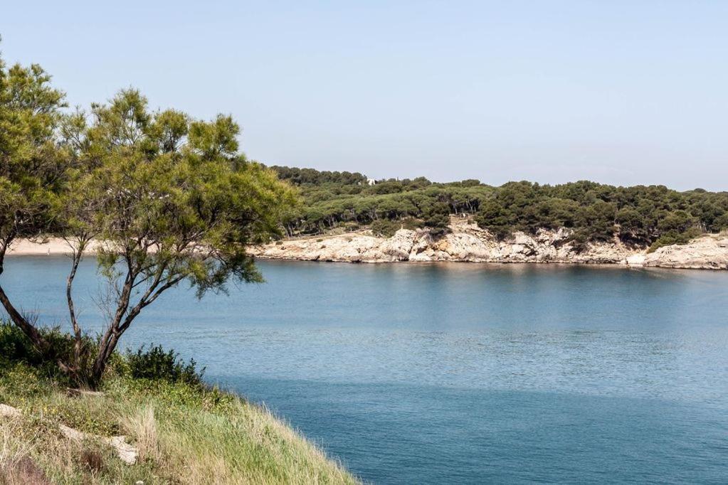 Apartamento Pie De Playa-Wifi Free L' Escala Luaran gambar